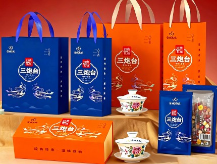 金城老碗｜藏在蓋碗里的蘭州魂，千年三炮臺，一盞暖茶贈(zèng)親友